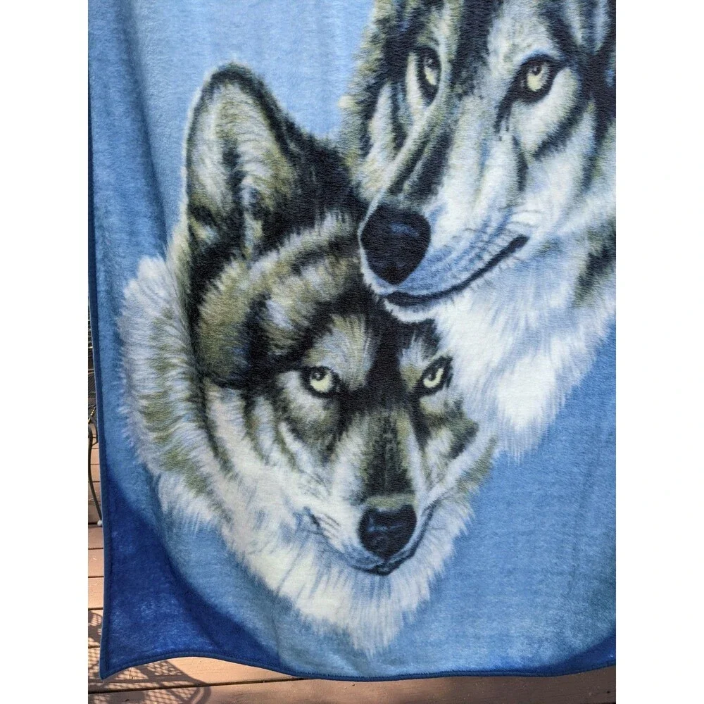 Wolf Wolves Boutique Collection Blanket Couch Bed Throw Blue 46